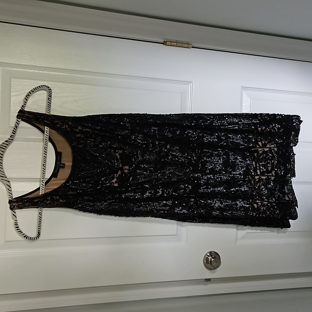 Carmen Marc Valvo beaded dress SZ 10